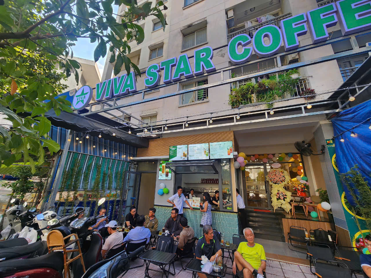 Read more about the article TƯNG BỪNG KHAI TRƯƠNG QUÁN MỚI – VIVA STAR COFFEE LÔ 5 – CC PHÚ THỌ