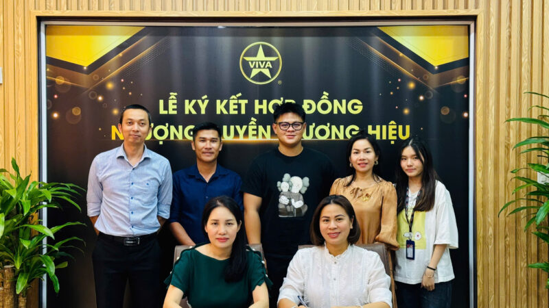 CHÚC MỪNG BUỔI KÝ KẾT NHƯỢNG QUYỀN THƯƠNG HIỆU VIVA STAR COFFEE