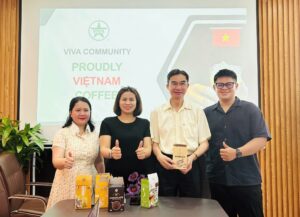 Read more about the article Viva tiếp đón đối tác sản xuất Malaysia – Mở rộng hợp tác cà phê theo chiều sâu và chuẩn mực quốc tế